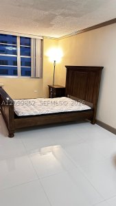 Aluguel de apartamento no Four Ambassadors 1506