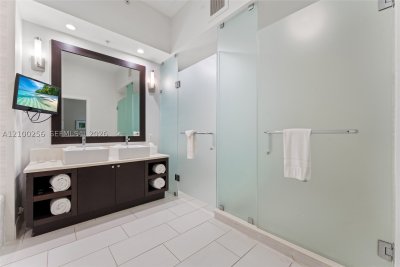 Comprar apartamento en The Blue Doral 408