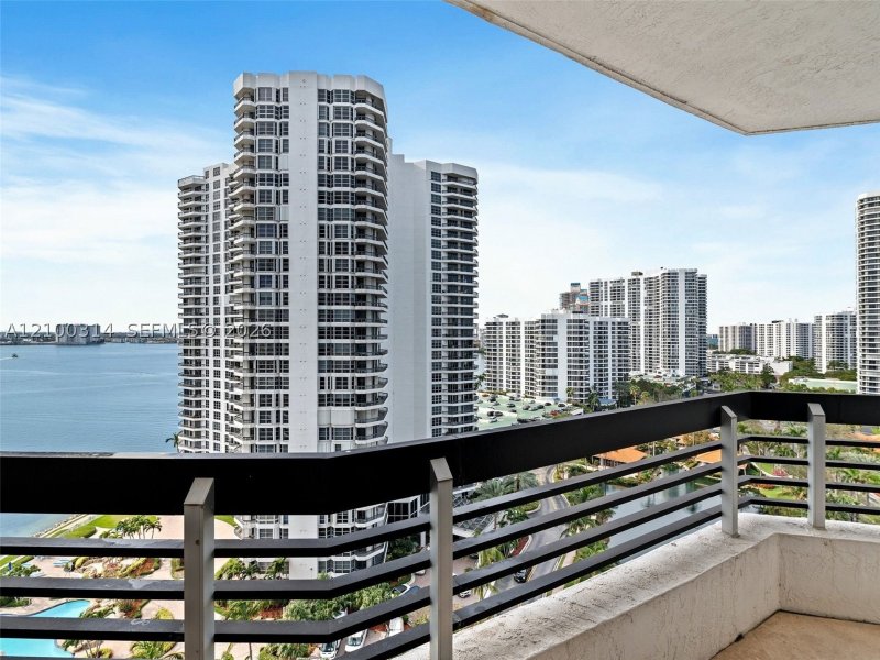 Apartment for rent at Mystic Pointe 100 1704