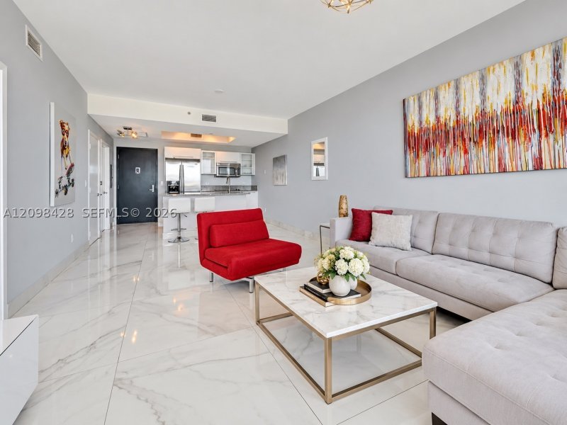 Comprar apartamento en Marina Blue 411