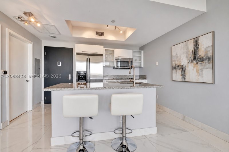 Comprar apartamento en Marina Blue 411