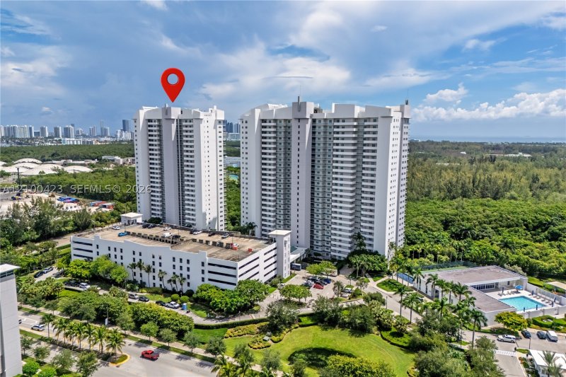 Condo for sale at One Fifty One at Biscayne 402