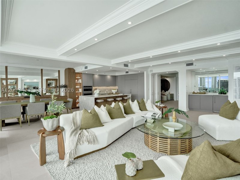 Comprar apartamento no Peninsula I 1502