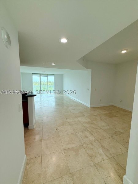 Aluguel de apartamento no One Fifty One at Biscayne 801