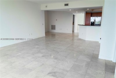Aluguel de apartamento no One Fifty One at Biscayne 801