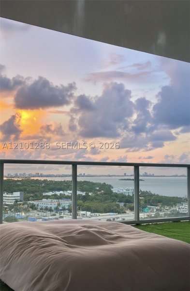 Condo for sale at Midtown Miami 2 H1603