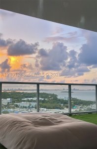 Comprar apartamento en Midtown Miami 2 H1603
