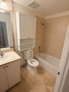 Aluguel de apartamento no Aventura Marina 308