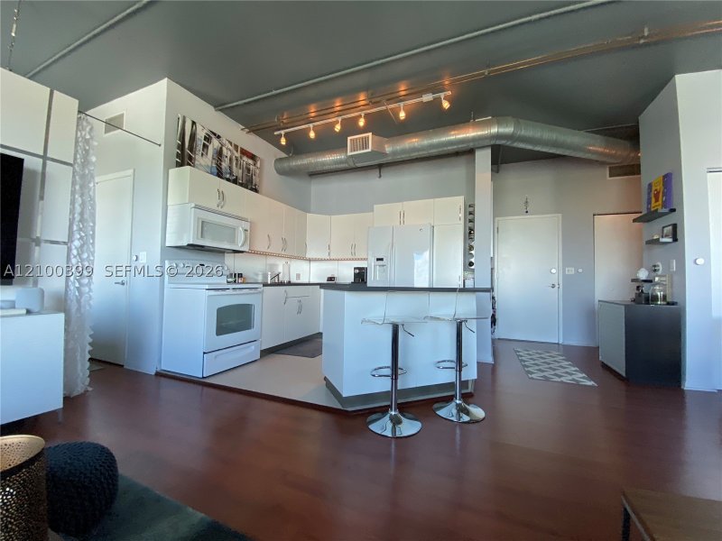 Property photo # 8