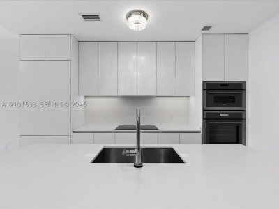 Comprar apartamento en Aria Reserve Miami 4906