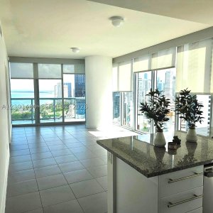 Comprar apartamento en Marina Blue 3001