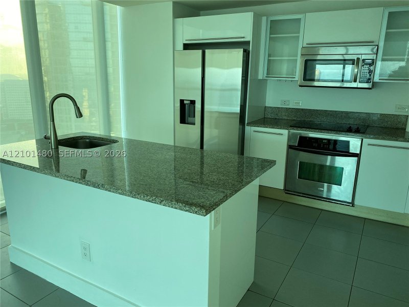 Comprar apartamento en Marina Blue 3001