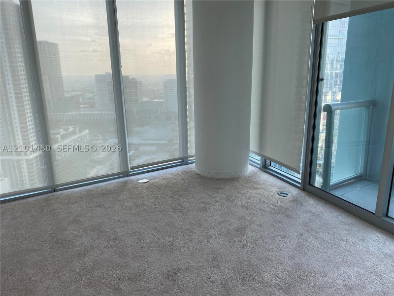 Comprar apartamento en Marina Blue 3001