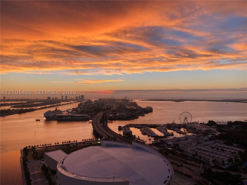 Comprar apartamento en Marina Blue 3001