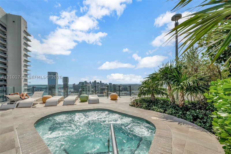 Property photo # 9