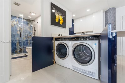 Comprar apartamento no The Wave Condo 408