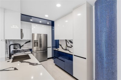Comprar apartamento no The Wave Condo 408