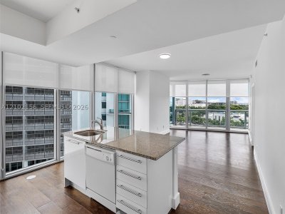 Comprar apartamento en Marina Blue 612