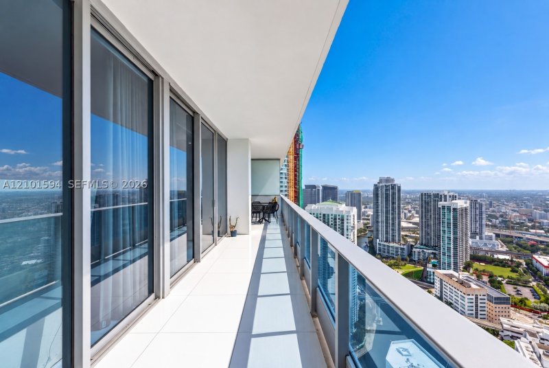 Condo for sale at Epic Miami 5010