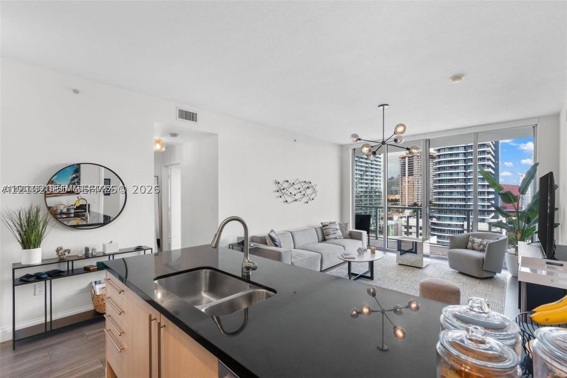 Comprar apartamento en Axis on Brickell South Tower 2204-S