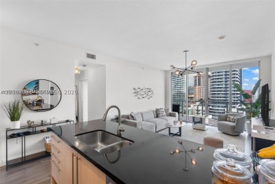 Comprar apartamento en Axis on Brickell South Tower 2204-S