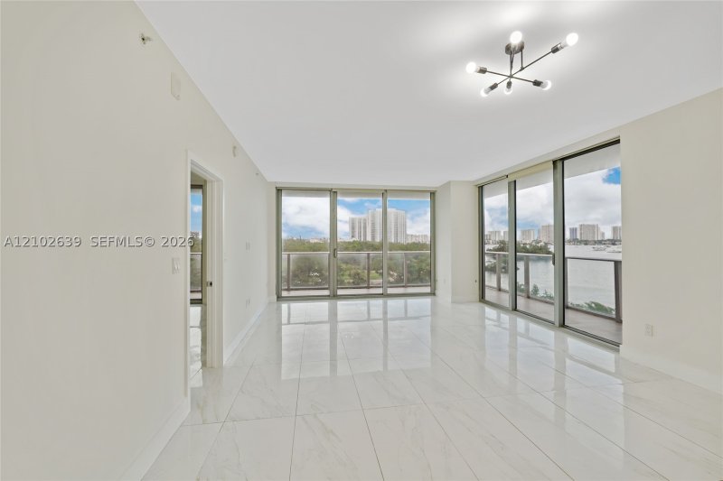 Comprar apartamento no The Harbour 407