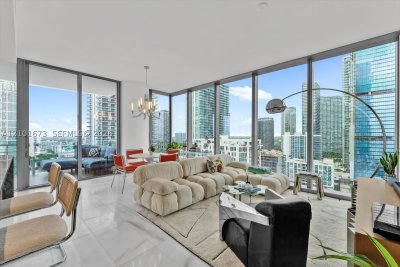 Aluguel de apartamento no Missoni Baia 2106