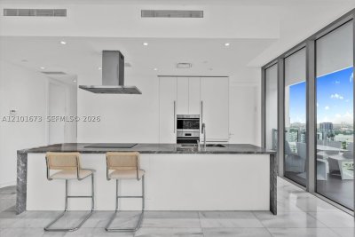 Aluguel de apartamento no Missoni Baia 2106