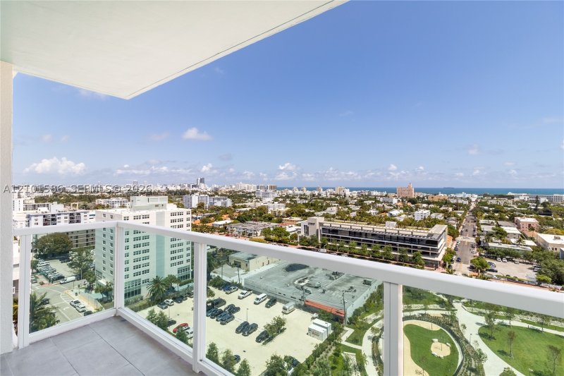 Apartment for rent at Floridian 1708