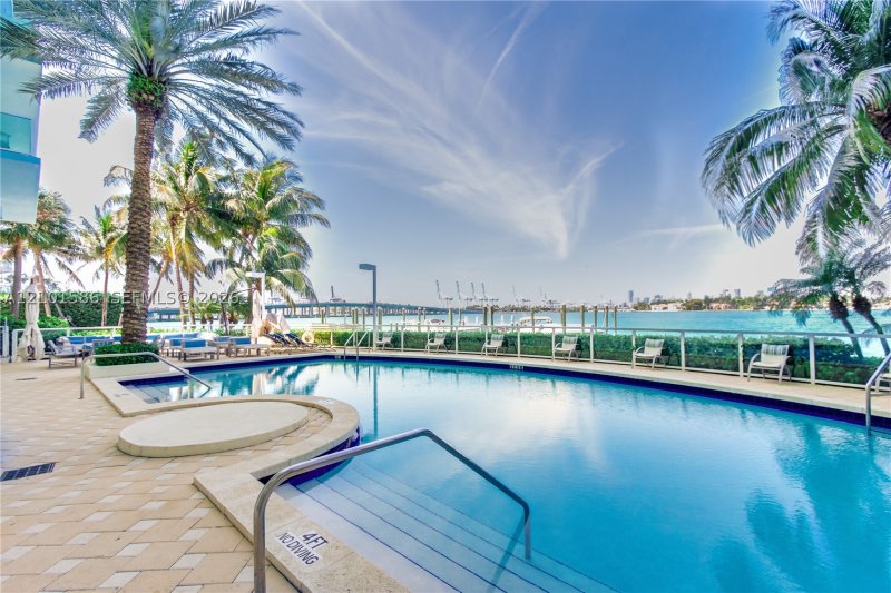 Apartment for rent at Floridian 1708