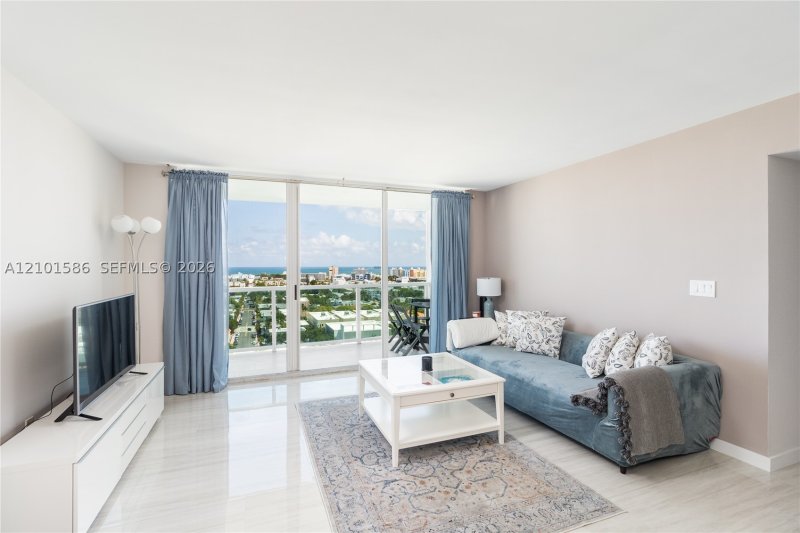 Apartment for rent at Floridian 1708