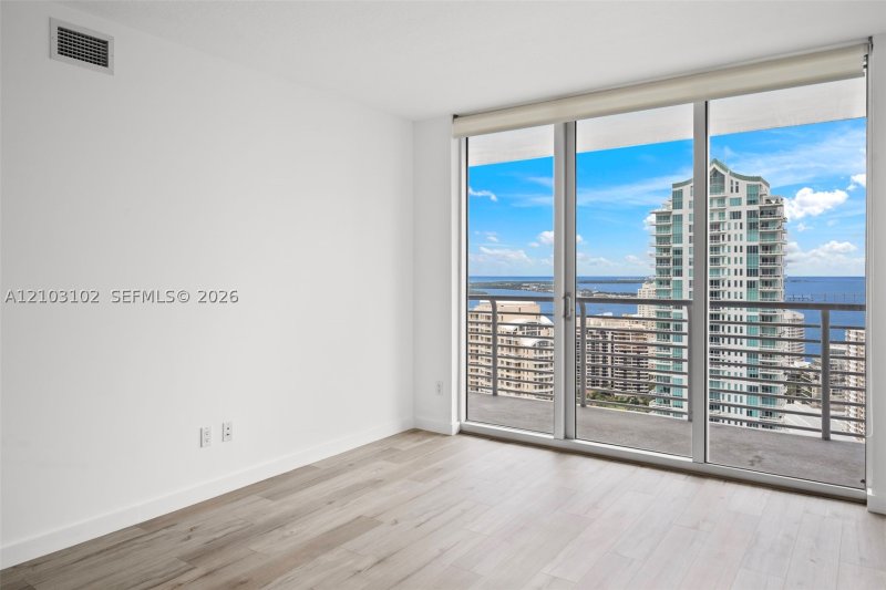 Alquiler de apartamento en One Miami East Tower 3819