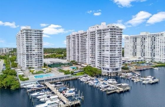 Apartment for rent at Del Prado Aventura 702