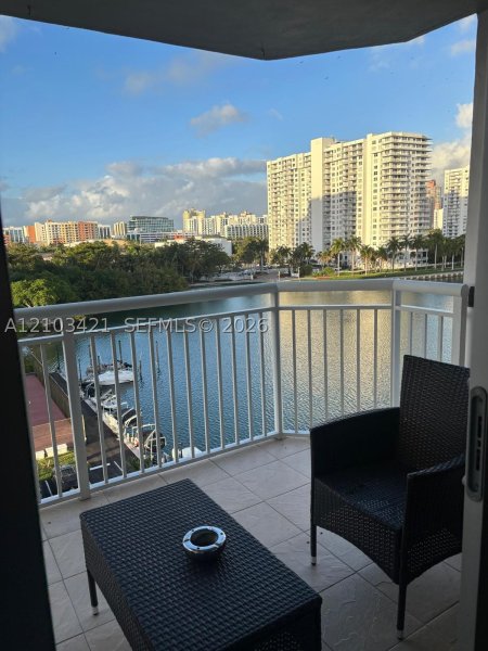 Apartment for rent at Del Prado Aventura 702