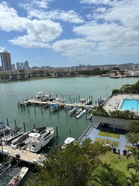 Apartment for rent at Del Prado Aventura 702