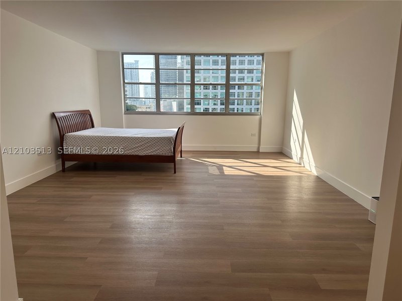 Condo for sale at Four Ambassadors 1463