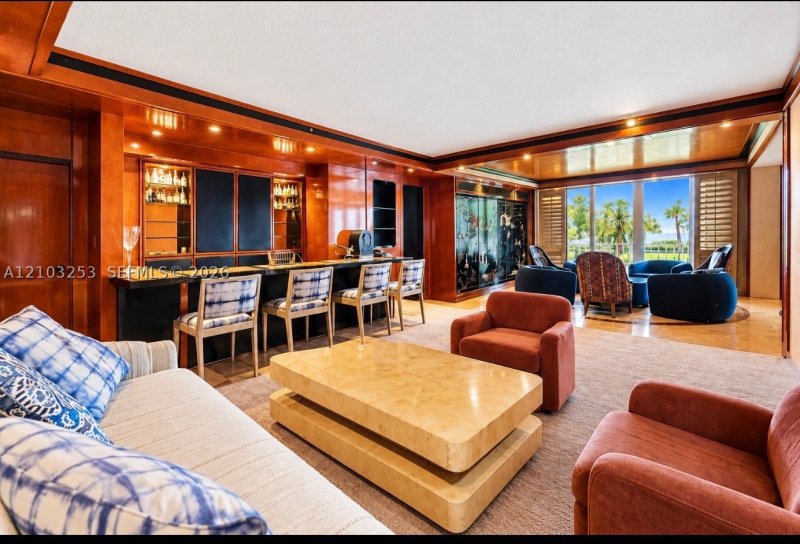 Property photo # 0