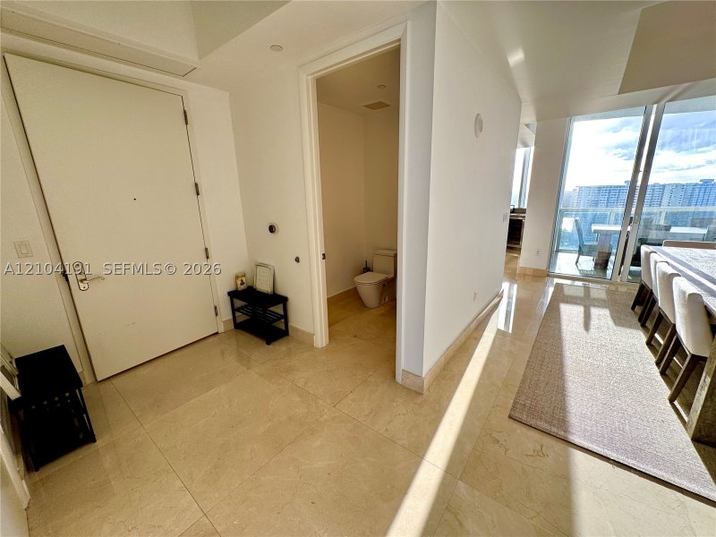 Apartment for rent at Trump Tower Two 1804
