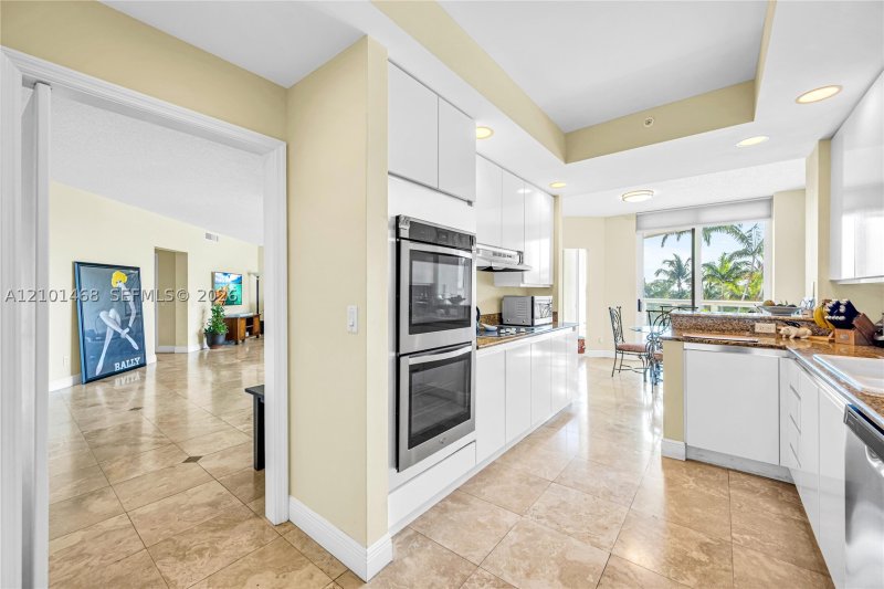 Property photo # 6
