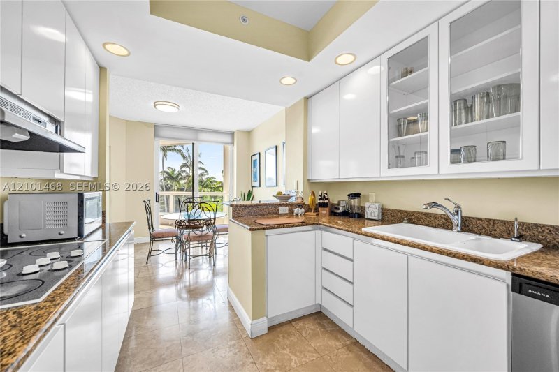 Property photo # 9