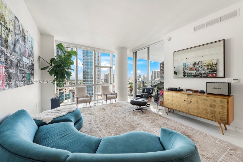 Comprar apartamento no Paramount Miami WorldCenter 1901