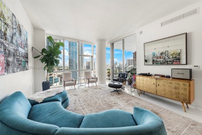 Paramount Miami WorldCenter Apt #1901