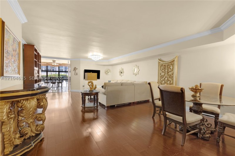 Property photo # 4