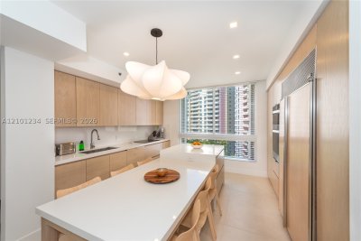 Alquiler de apartamento en Ocean Tower Two 901