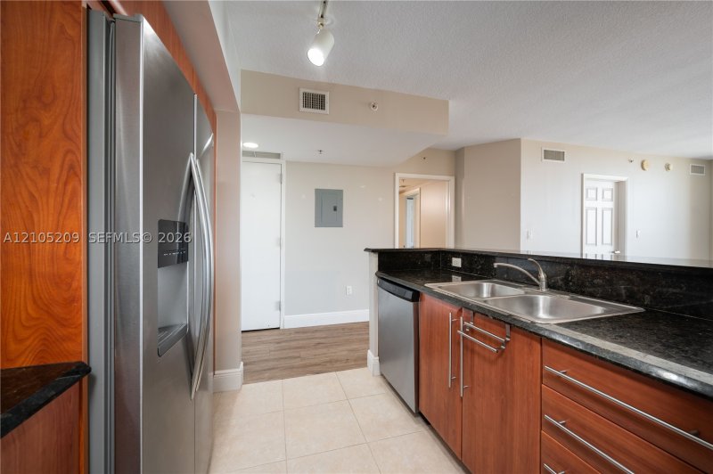 Property photo # 9