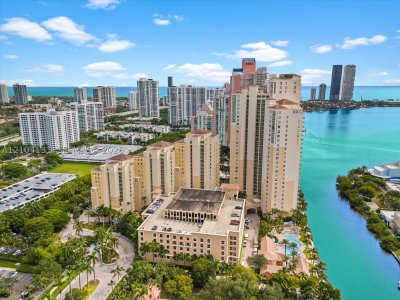 Comprar apartamento no Aventura Marina 602