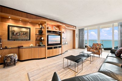 Comprar apartamento en The Pinnacle 1903
