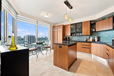 Comprar apartamento en The Pinnacle 1903