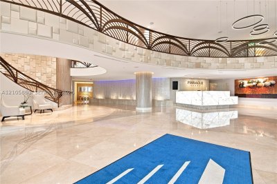 Comprar apartamento en The Pinnacle 1903