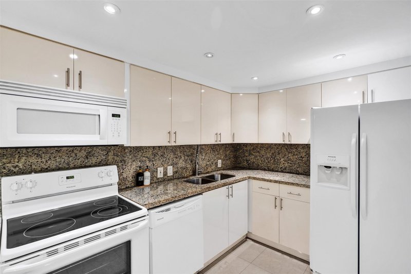 Property photo # 6